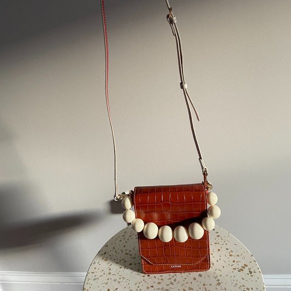 Cafune Bellows Crossbody Bag - Picture 10 of 10